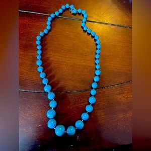 -Vintage blue bead necklace
